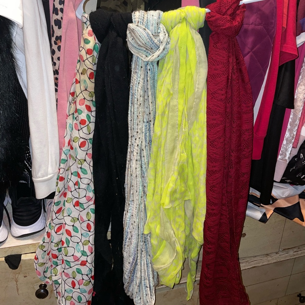 Scarfs